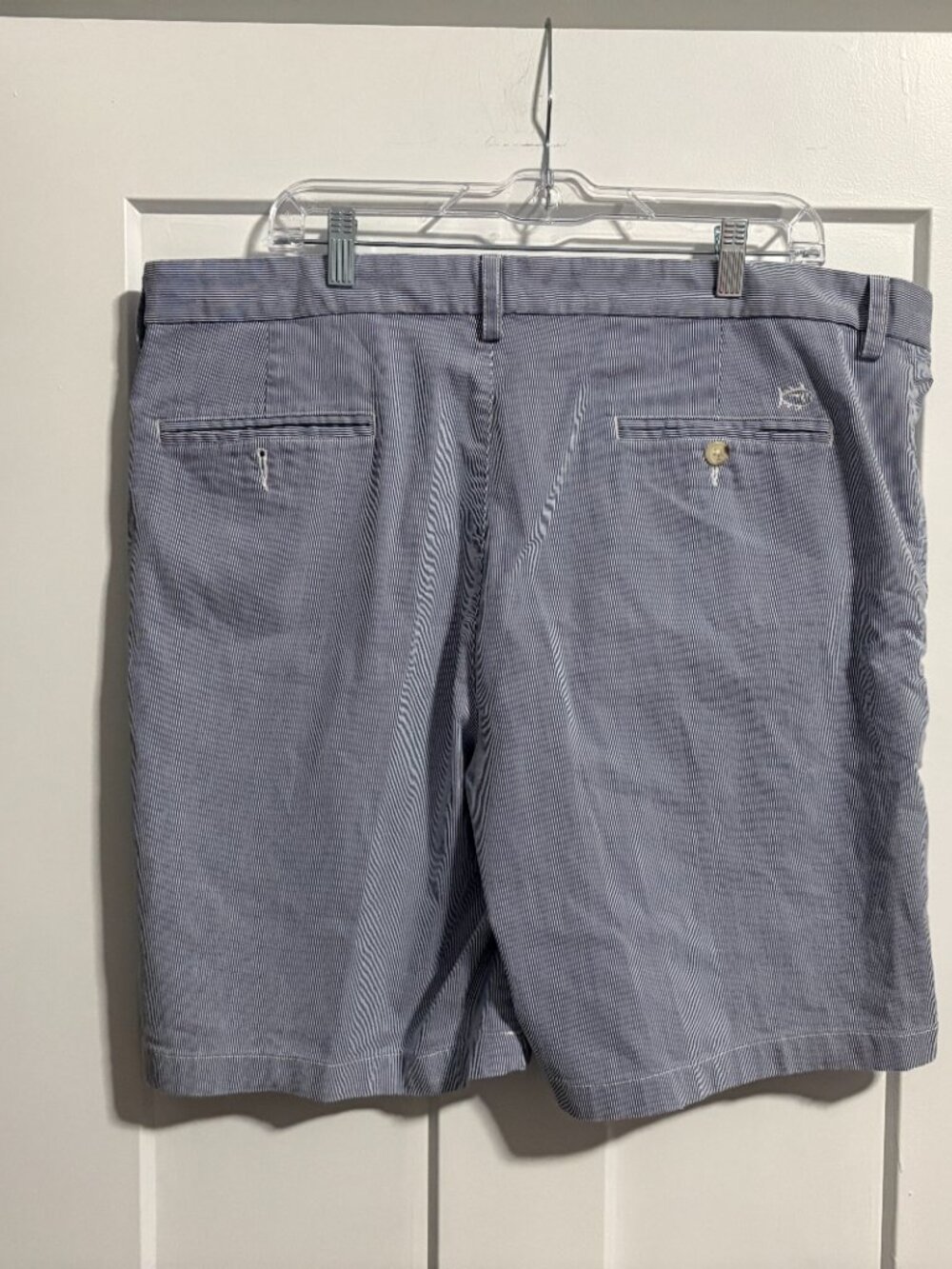 Southern Tide Seasucker Men's Shorts Blue Stripe sz W40 40  EUC - Picture 3 of 4